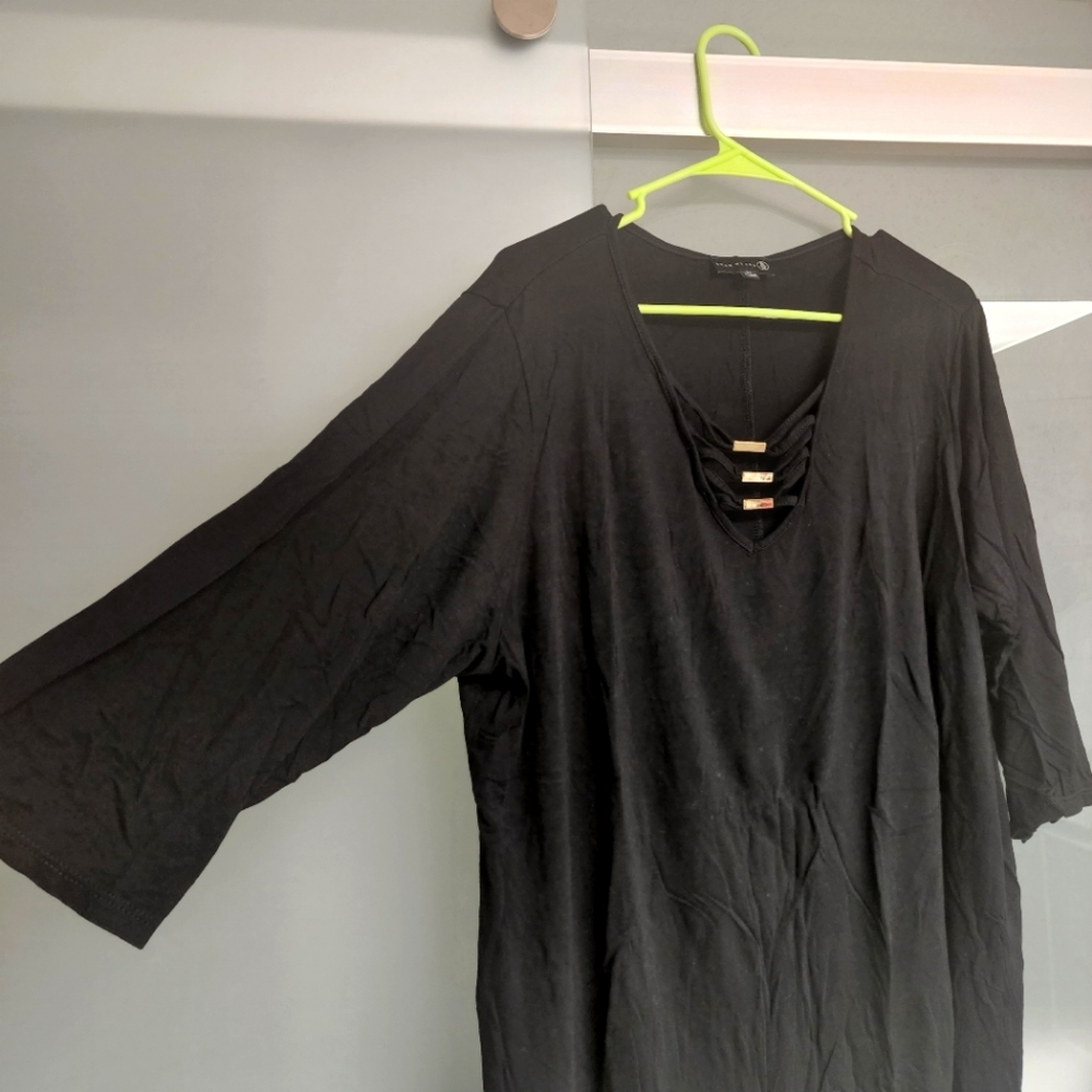 Ryan Wythe Women's Top 3X Black with Silver